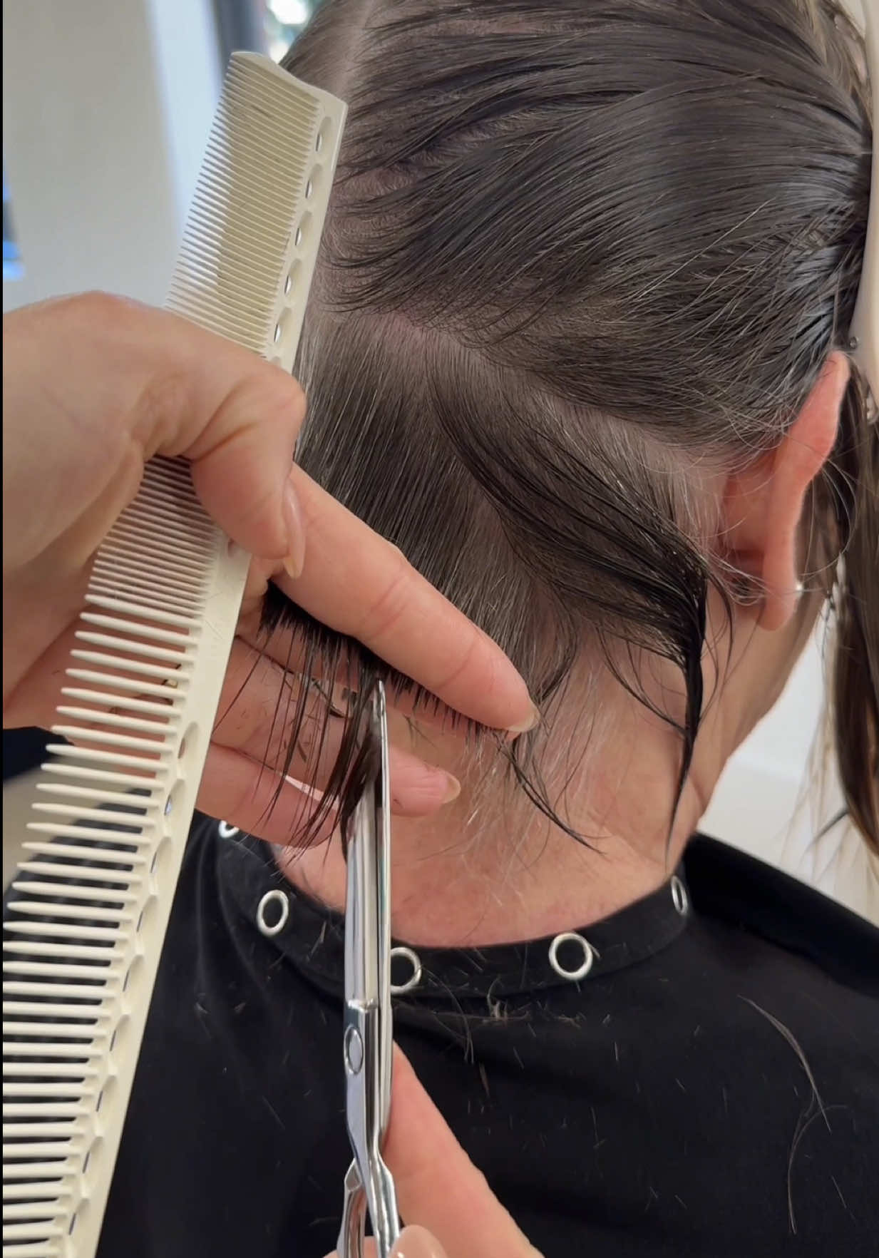 Conquering the haircut that scares most hairstylists can become one of the best ways to build a loyal clientele. Clients are actively searching for artists who can confidently create a beautiful graduated bob, and many can’t find one. That means opportunity. When you stop fearing the technique and start trusting the fundamentals, everything changes: • Sectioning  • Elevation  • Guides  • Weight distribution  • Balance around the ears  • Soft internal texture Mastering the WHY behind the haircut is what builds confidence behind the chair. If you’ve been doubting yourself, this is your reminder: every successful hairstylist started somewhere, and every artist still has room to grow. Even seasoned stylists feel uncomfortable when learning something new because growth lives there. You’ve got this 🤍 #graduatedbob #haireducation #haircuttutorial #behindthechair #hairstylist