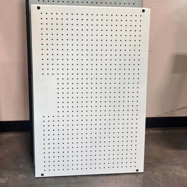 https://vipertoolstorage.com/products/open-box-36-x-24-inch-steel-pegboard-white
