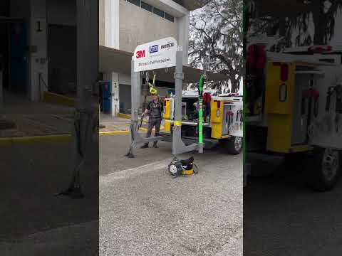 Do shock absorbing lanyards really slow down falls?   #fall #construction #falls #osha #safetyfirst