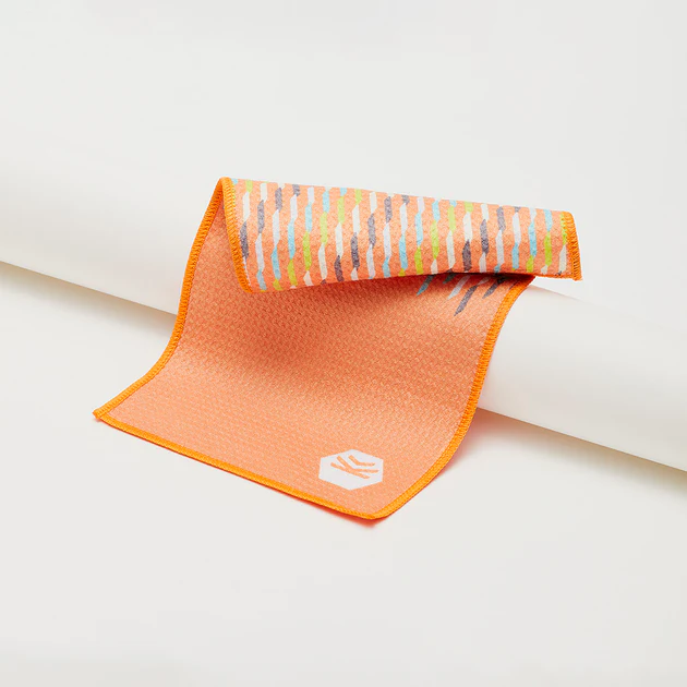 
	Cleansing Towel
 – Sidekick